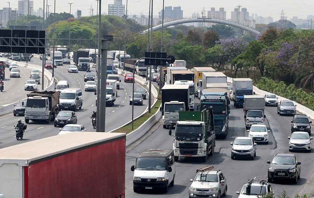 Mudança de Nomes de Ruas Marginal Pinheiros